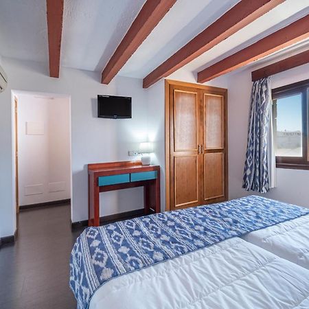 Hotel Castell de Lô à Cala En Porter  Extérieur photo