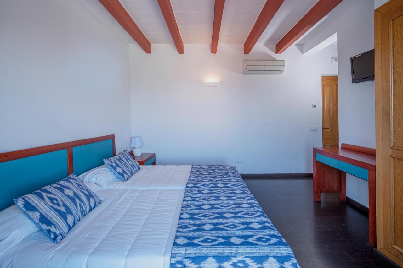 Hotel Castell de Lô à Cala En Porter  Extérieur photo