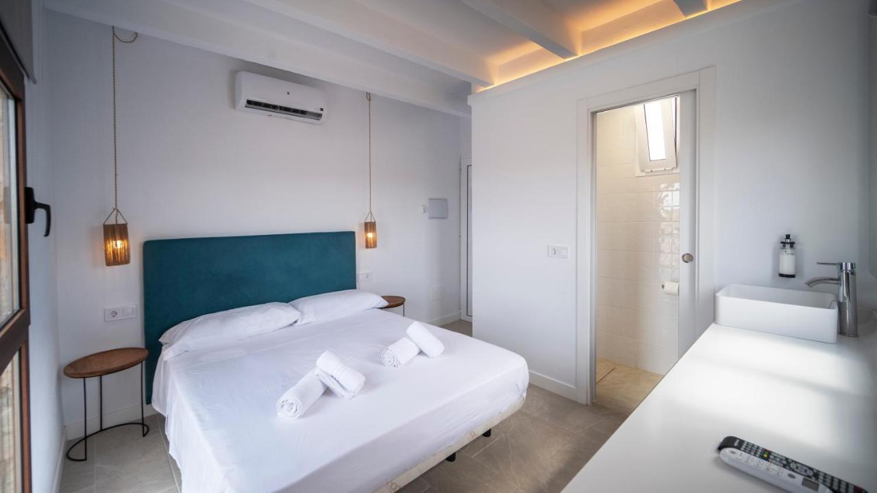 Hotel Castell de Lô à Cala En Porter  Extérieur photo