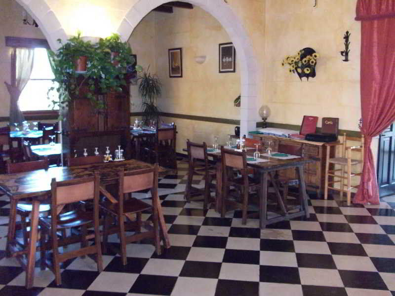 Hotel Castell de Lô à Cala En Porter  Extérieur photo